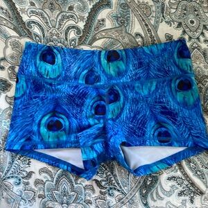 🔵FLEO Paradise Peacock shorts - small